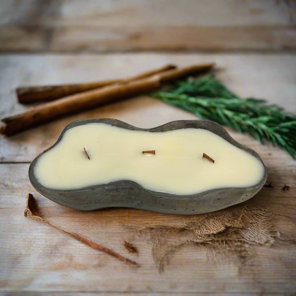 Curved Concrete Candle - Sandalwood & Patchouli