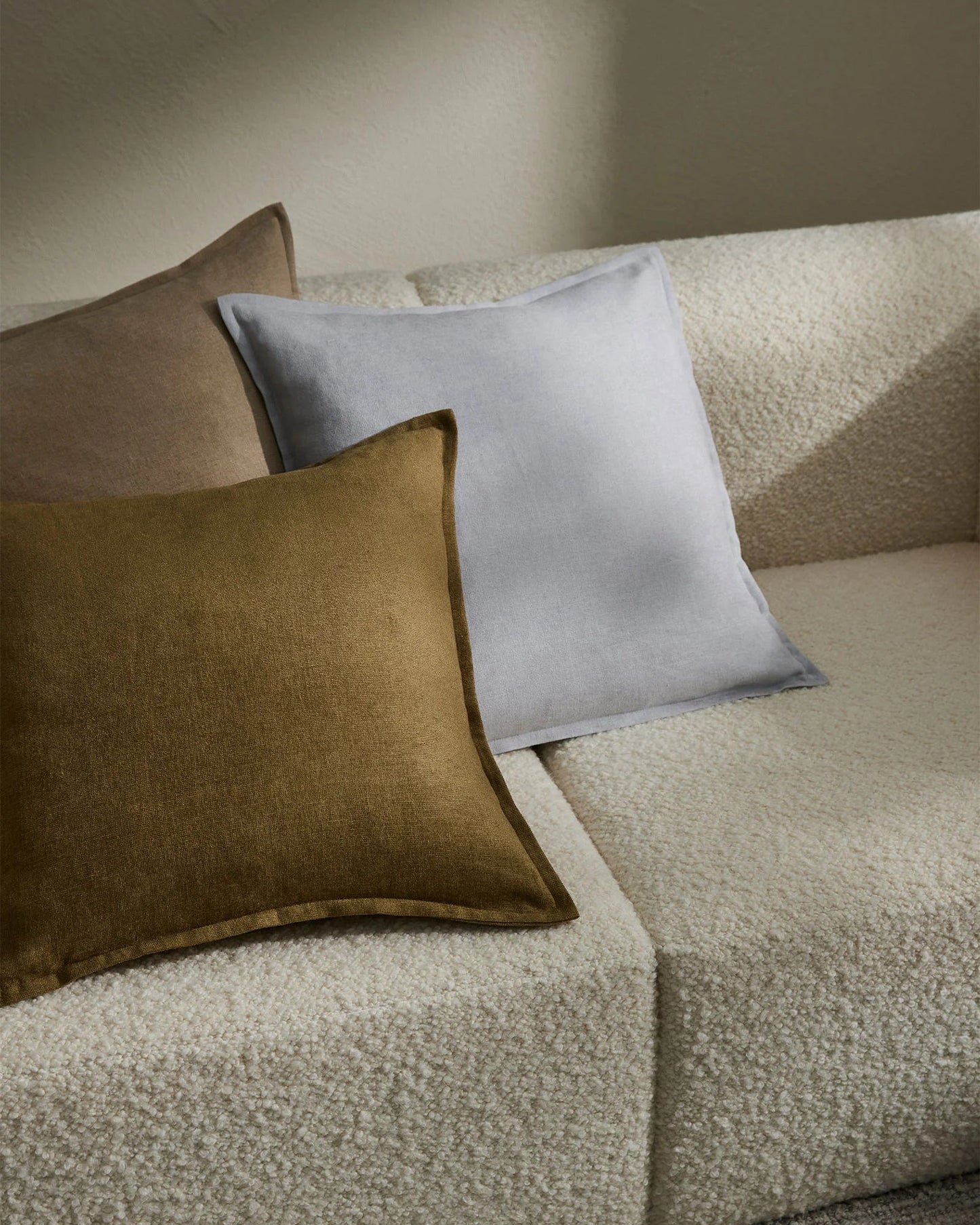 Fiore Cushion - Glacier
