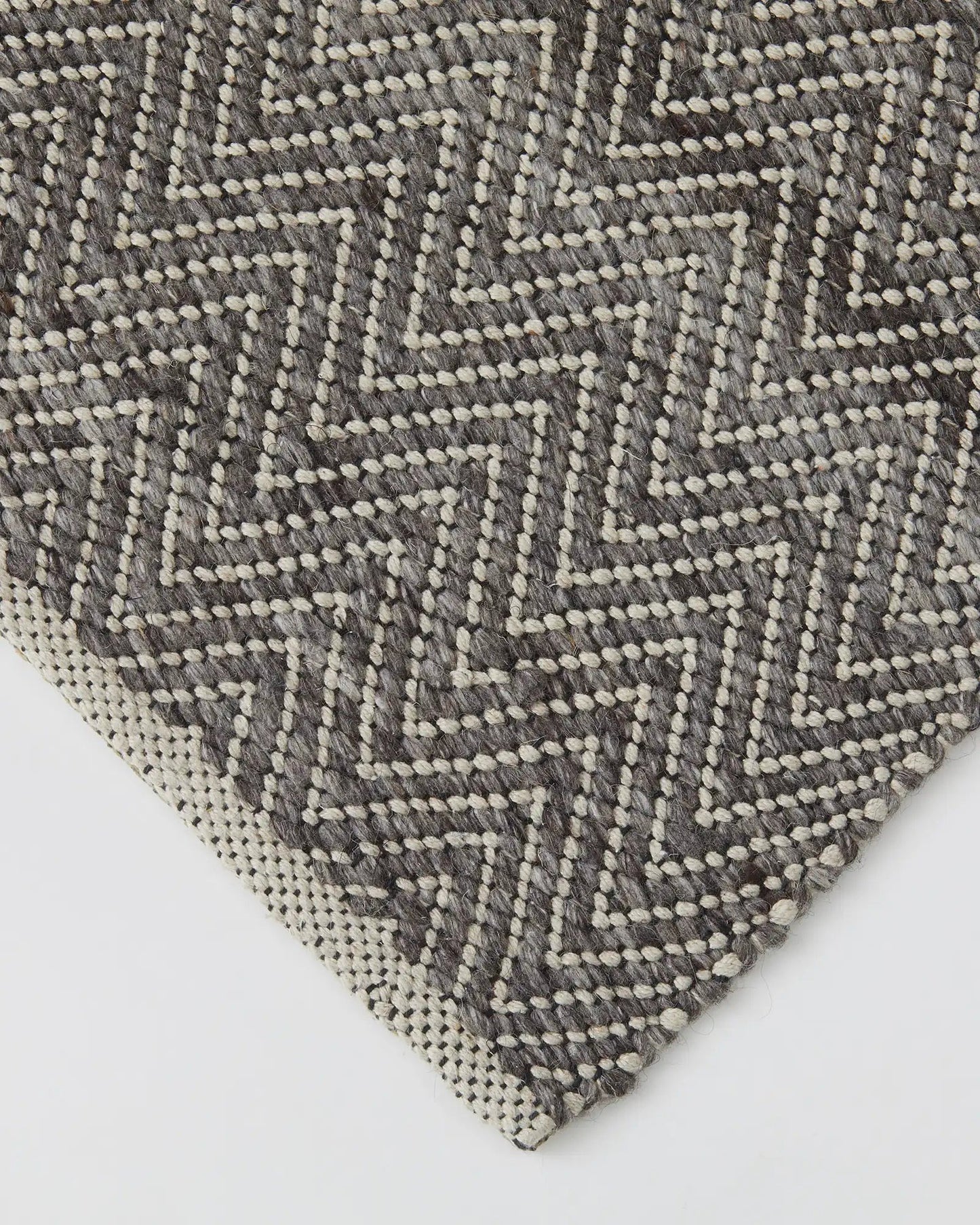 Floor Rug - Matterhorn - Tar