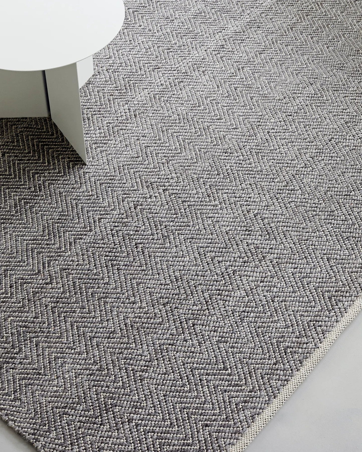 Floor Rug - Matterhorn - Tar