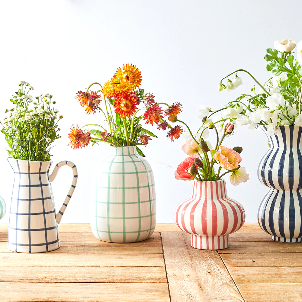 Jaimie Stripe Vase - Bubblegum