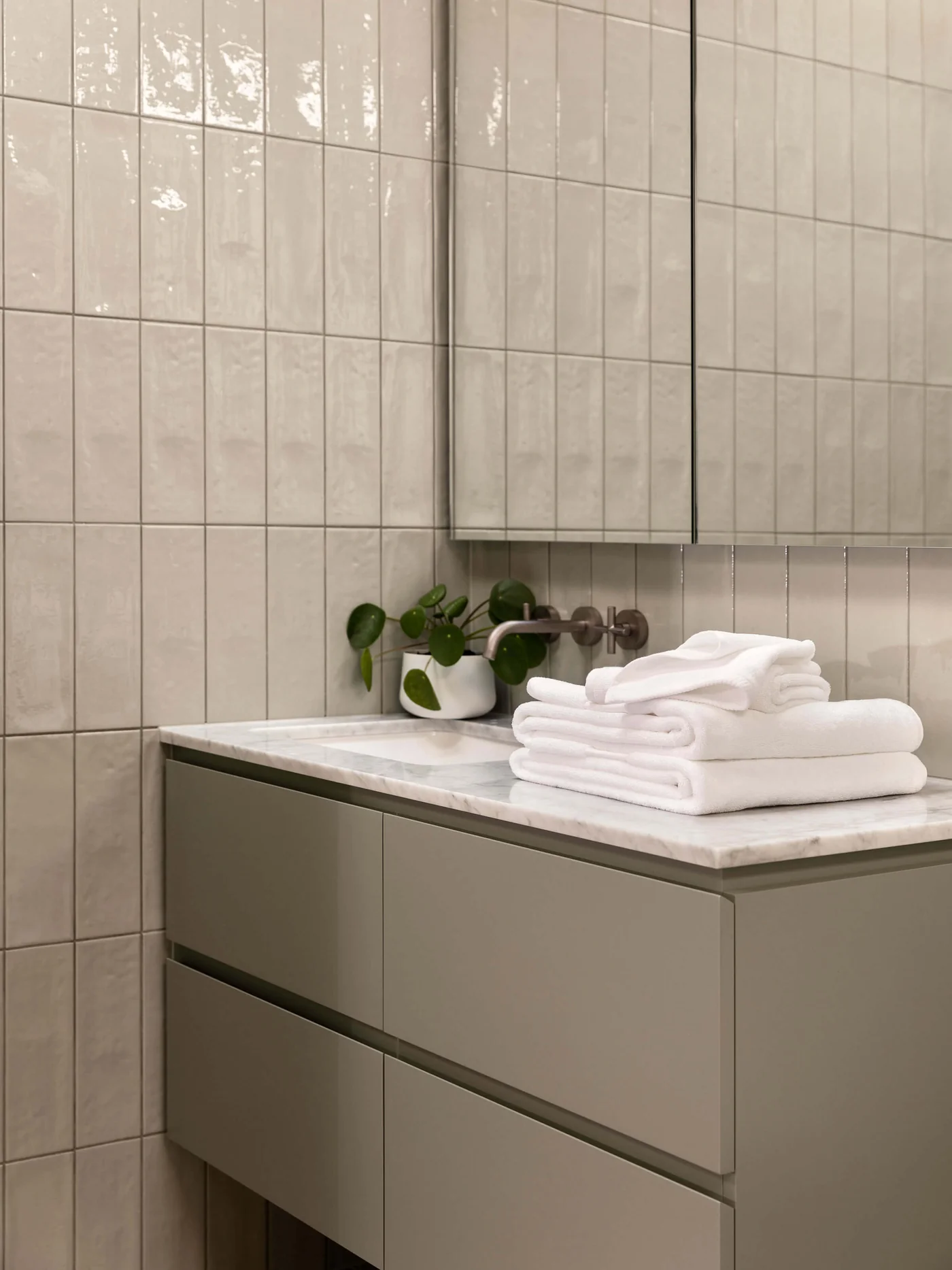 Regent White Bath Towel