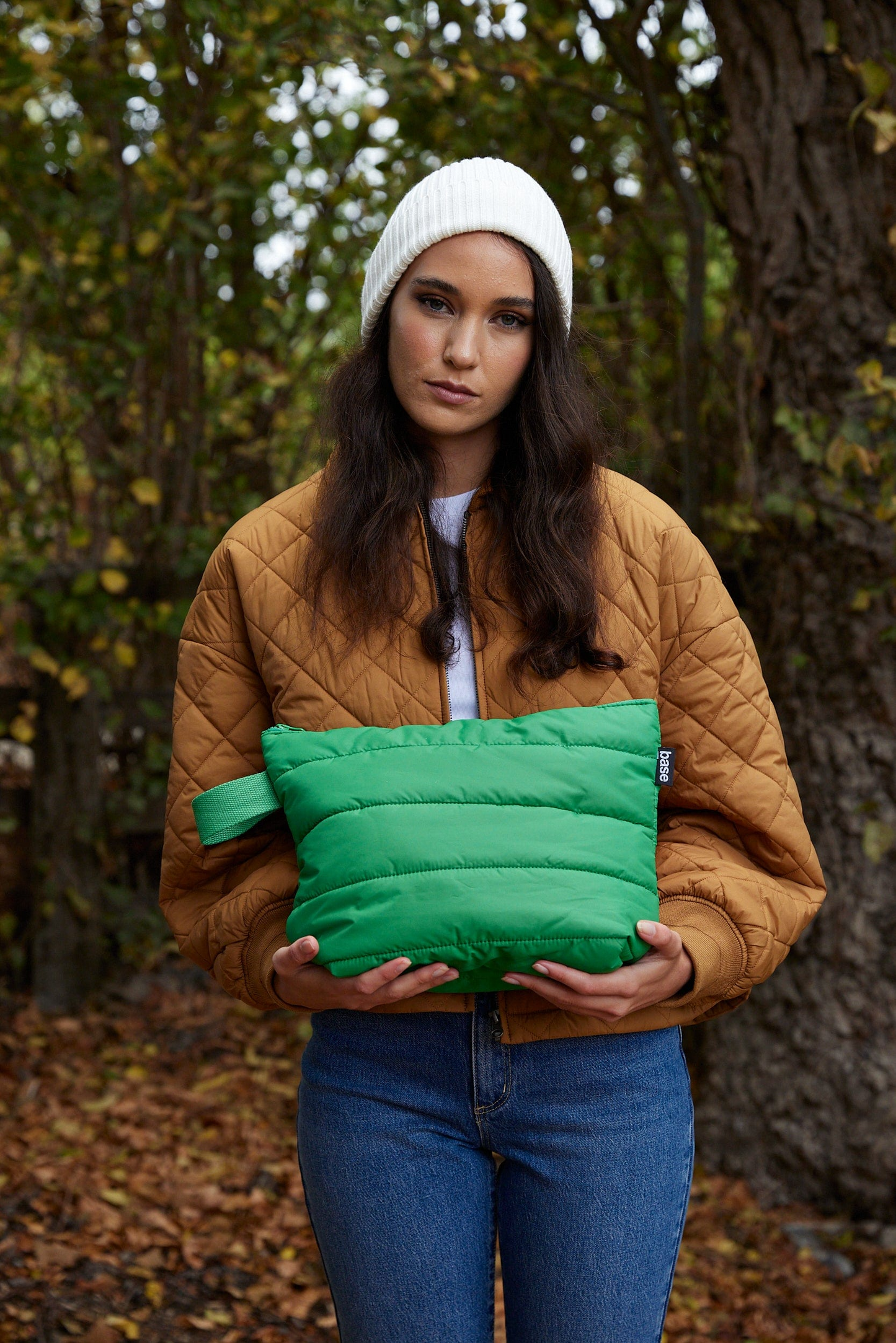 Stash Base Large Cloud Bag - Apple