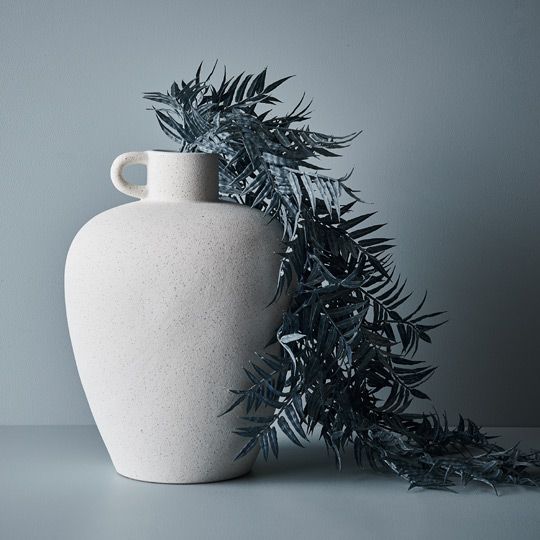 Mona Vase