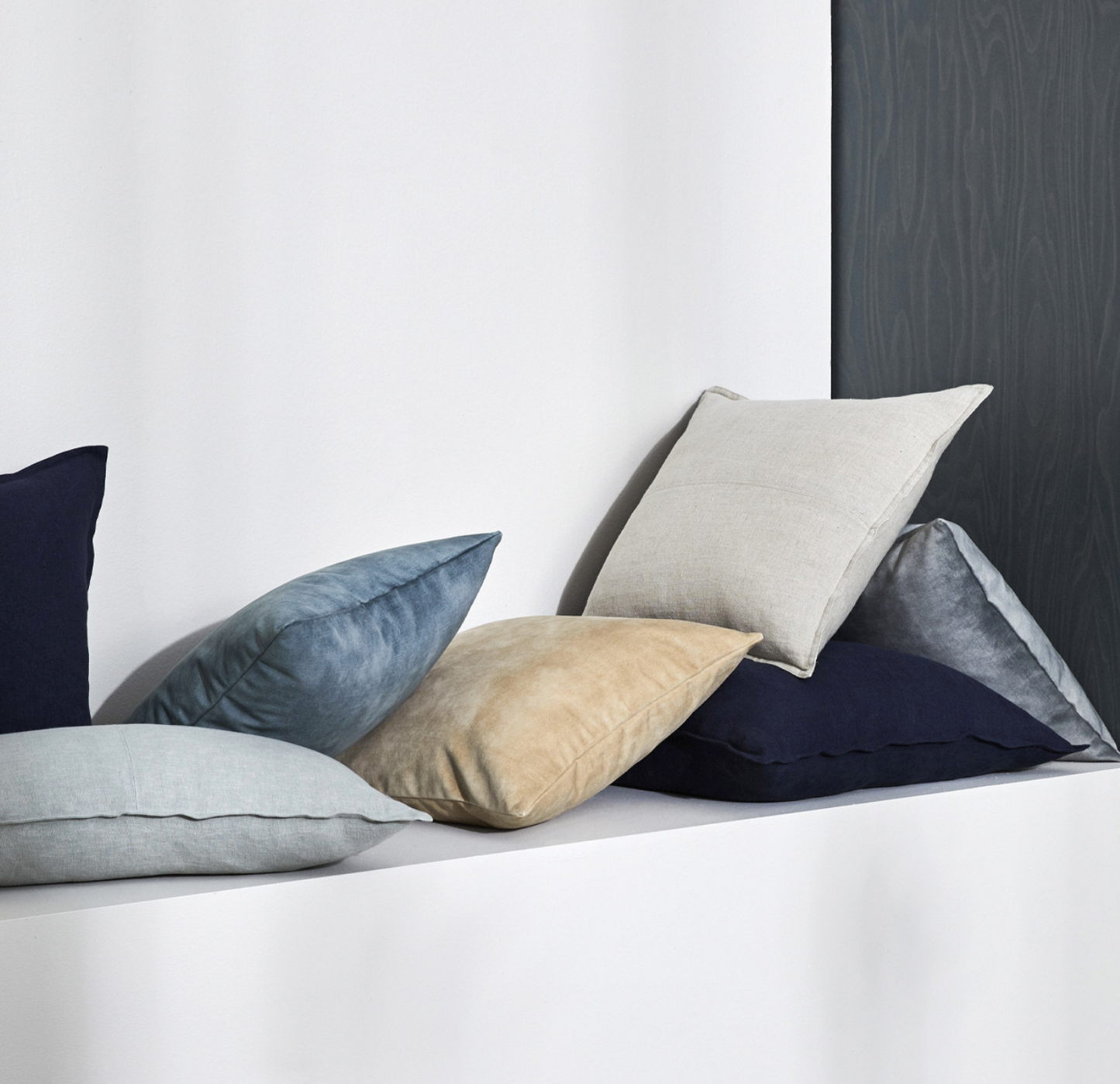 Como Cushion - Linen