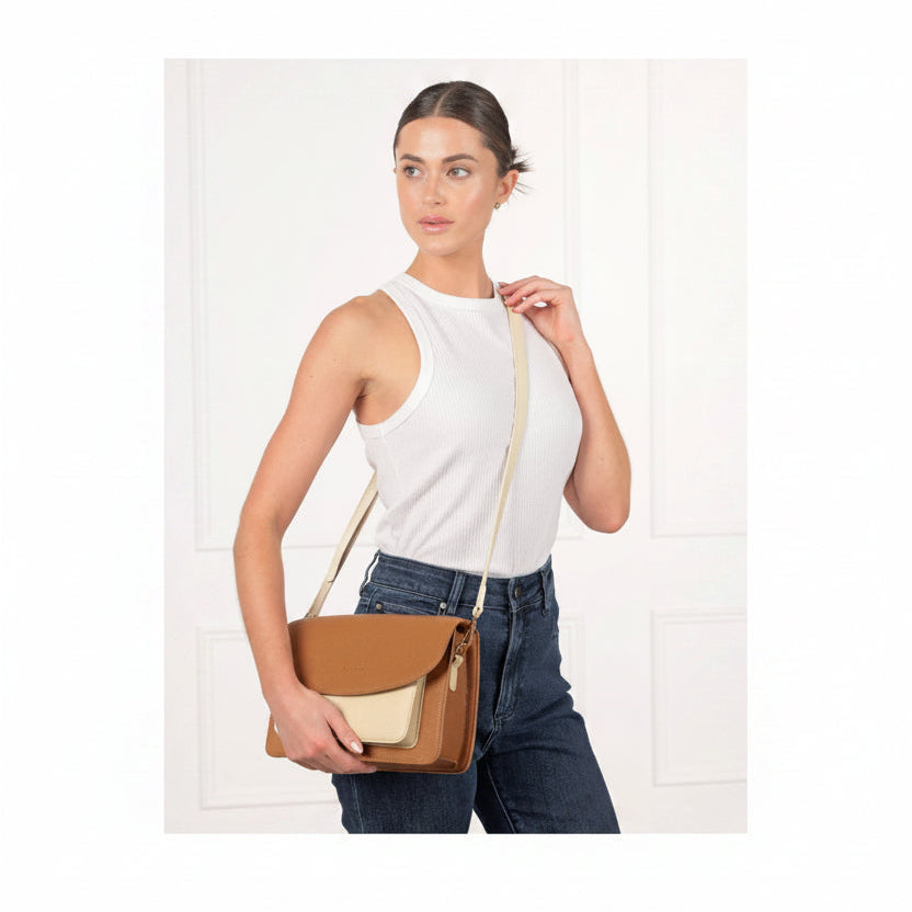 Bella Bag – Tan White