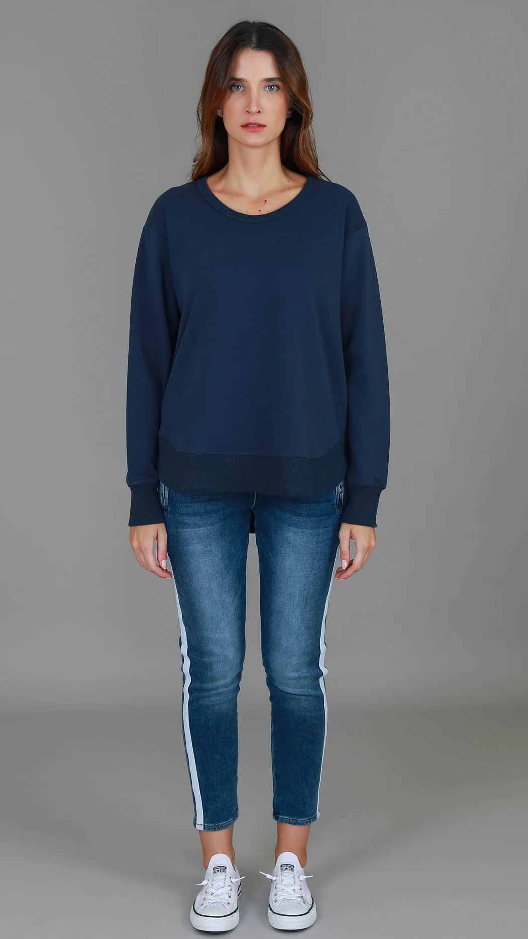 Charlette Curve Hem Sweatshirt - Navy