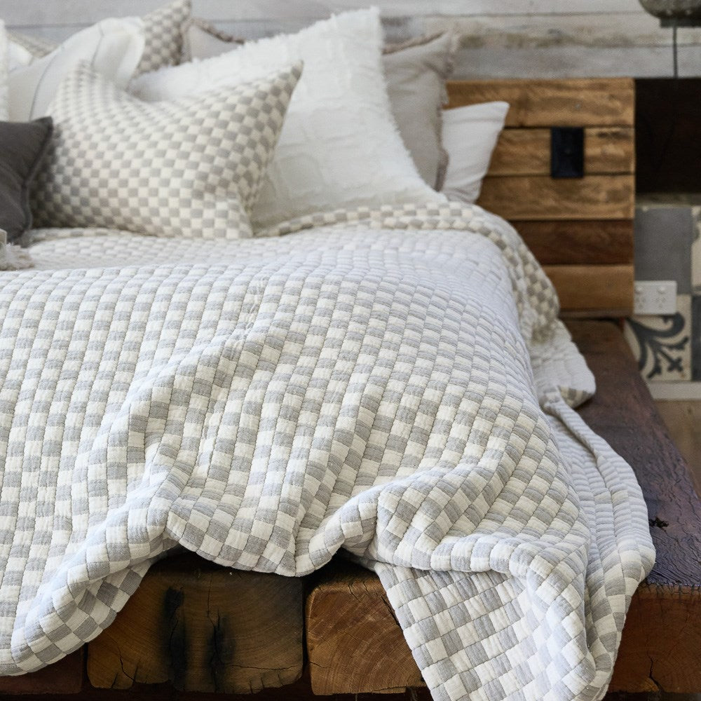 Gambit Bed Cover - White/Silver