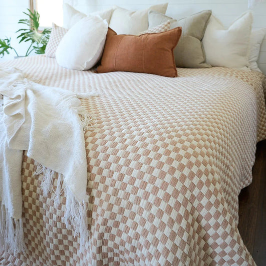 Gambit Bed Cover - White/Nutmeg