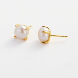 Elise Pearl Stud by Zafino