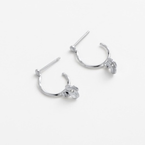 Fleur Hoop – Silver by Zafino
