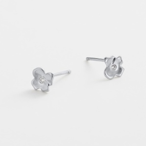 Fleur Stud – Silver by Zafino