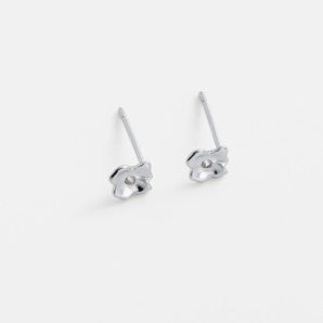 Fleur Stud – Silver by Zafino