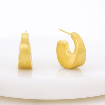 Harper Hoop – Brushed Gold