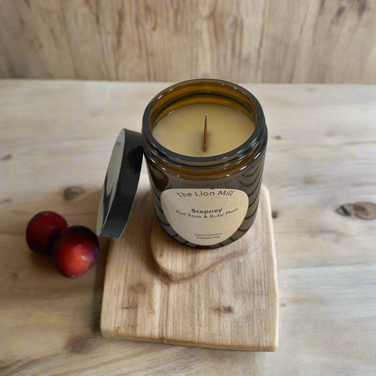 Stepney Candle - Red Rose and Ruby Plum
