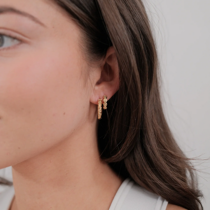 Josie Hoop – Gold