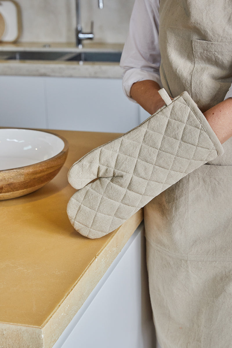 Jules Oven Mitt - Beige
