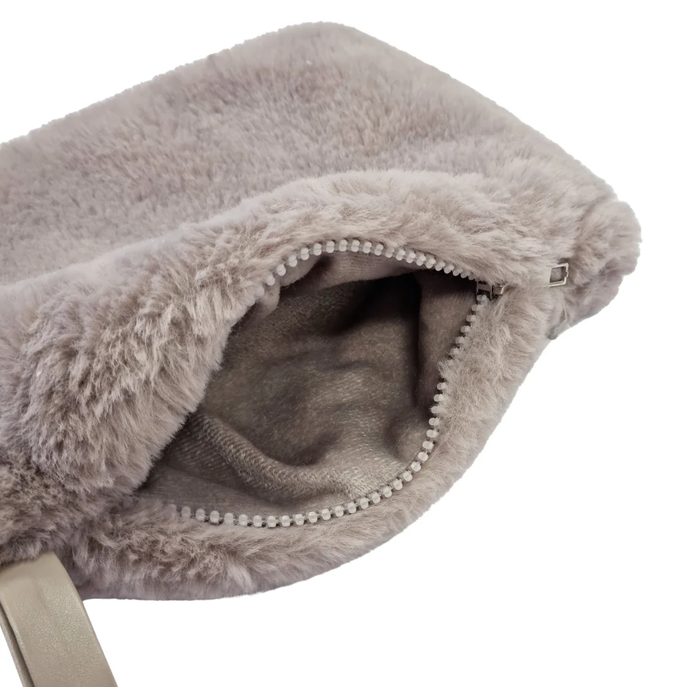 Layla Faux Fur Cosmetic Bag