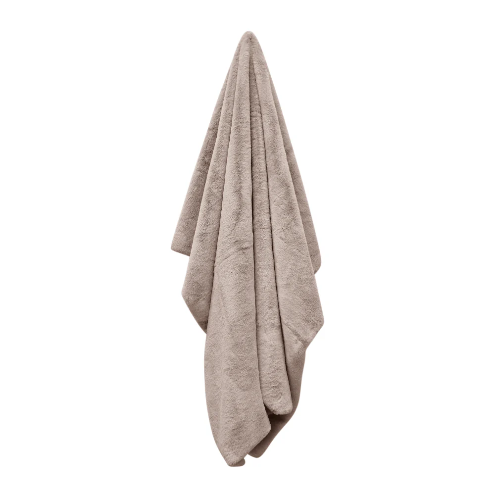 Layla Faux Fur Throw - Nude