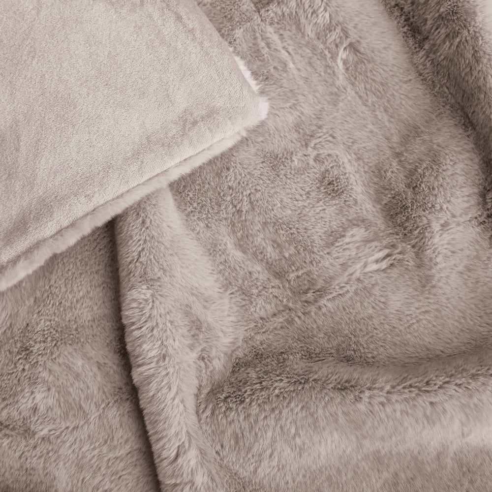 Layla Faux Fur Throw - Nude