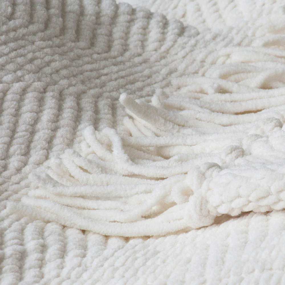 Louie Throw - Ivory