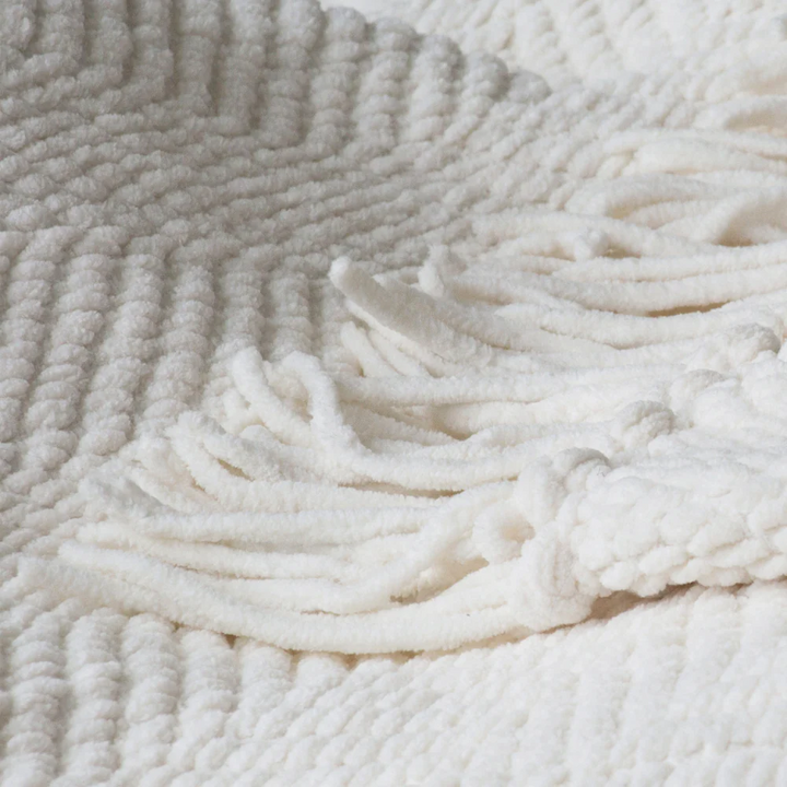 Louie Throw - Ivory