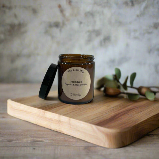 Lucindale Candle - Magnolia and Honeysuckle