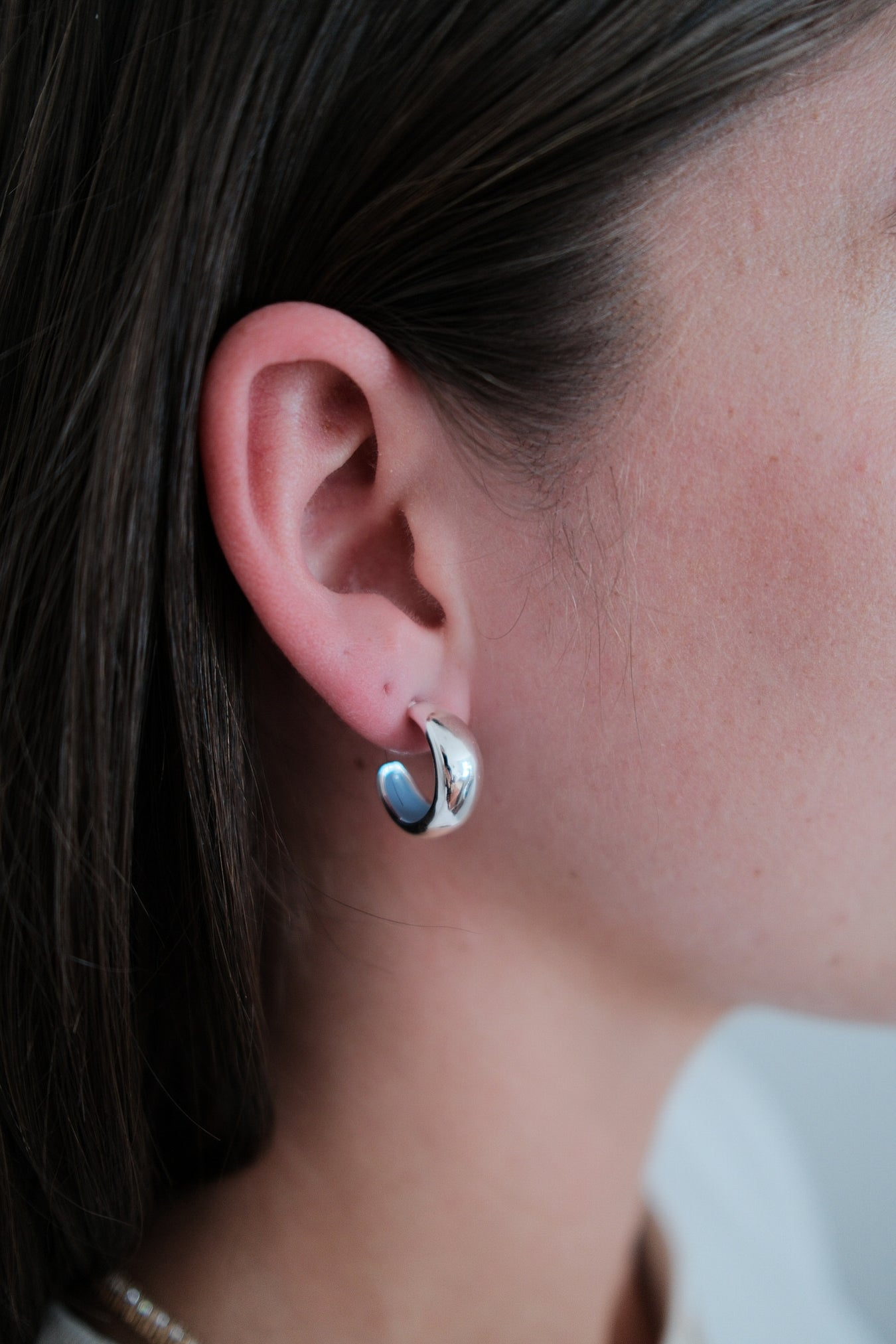 Mindi Hoop – Silver/Blue