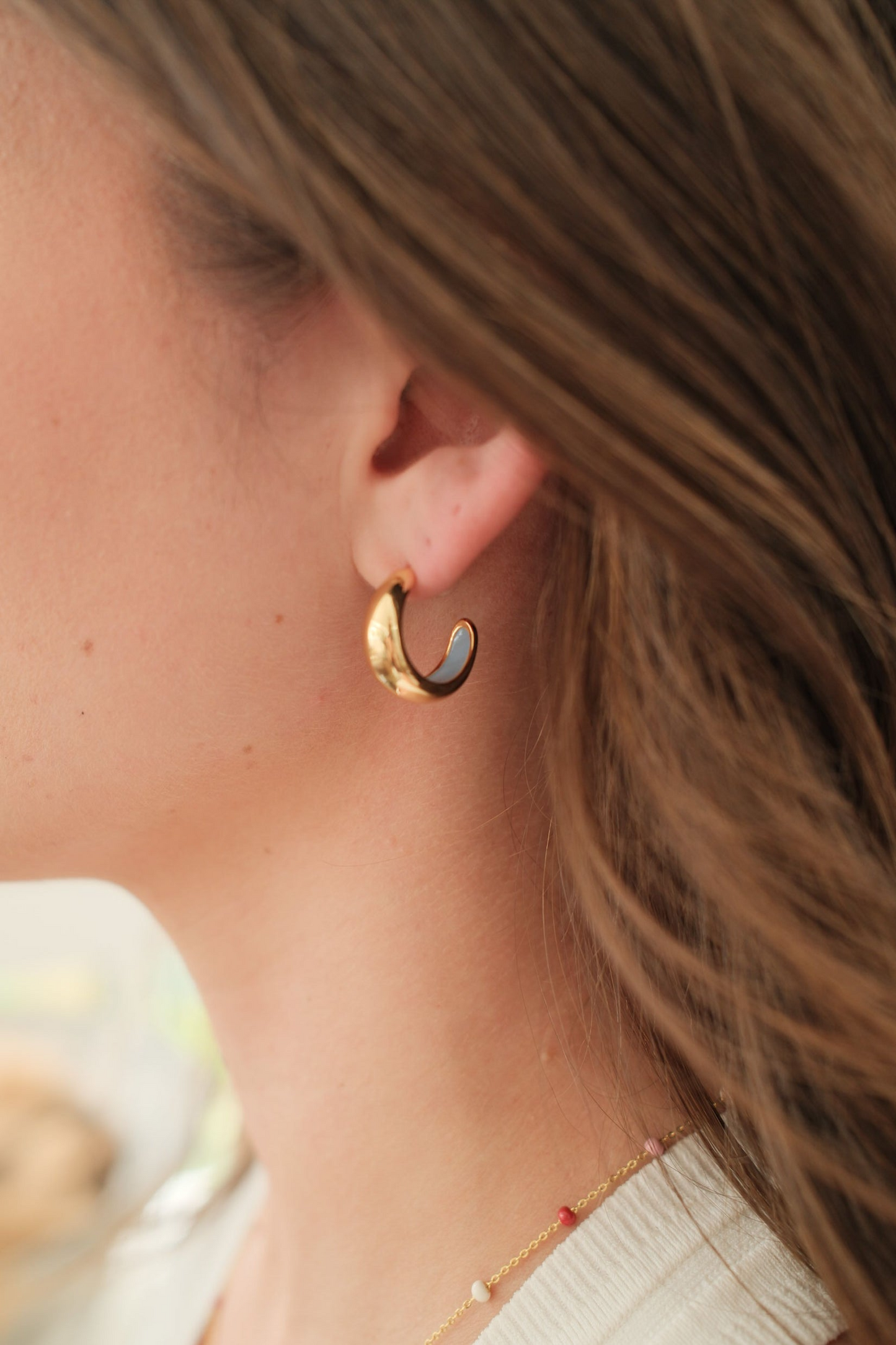 Mindi Hoop – Gold/Blue