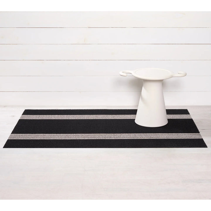 Relay Stripe Utility Mat - Coal – 61 x 91 cm