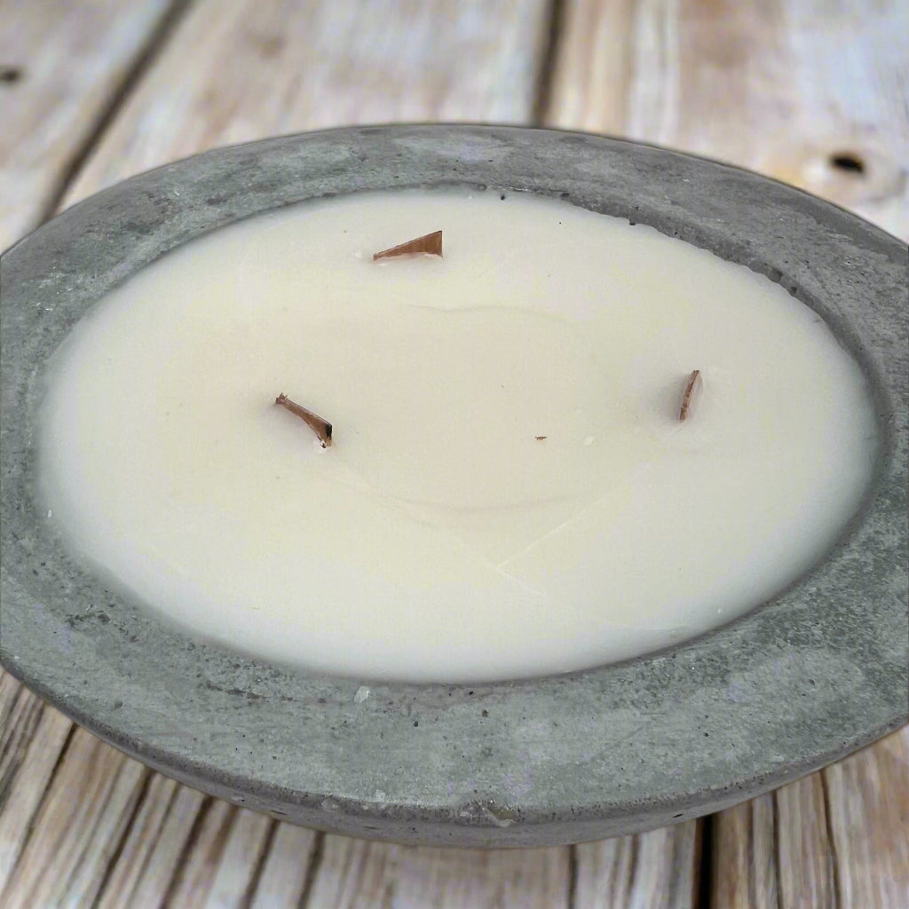 Round Concrete Candle - Sandalwood & Patchouli
