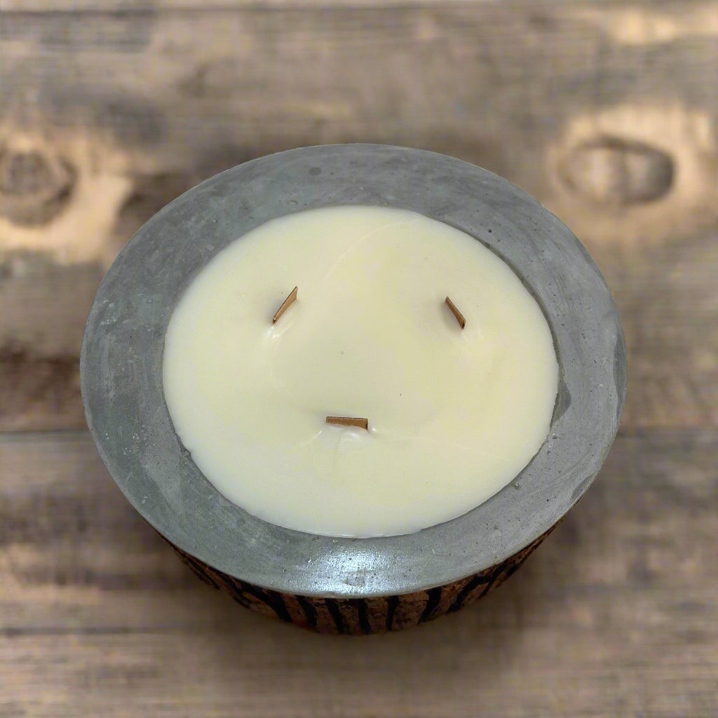 Round Concrete Candle - Sandalwood & Patchouli