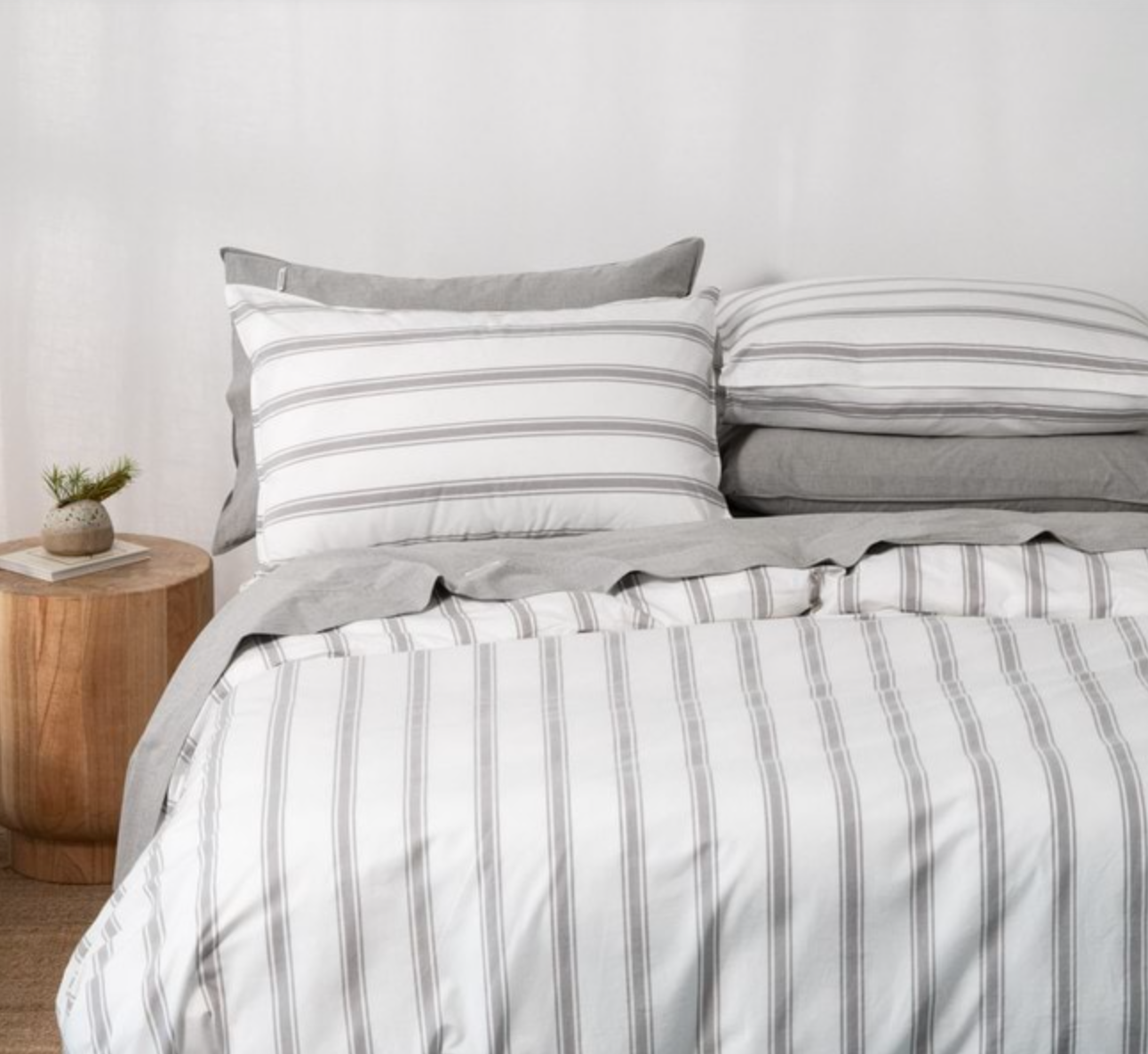 Modella Resort Stripe Quilt Cover Set (Queen) - Grey
