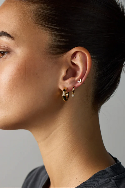 Sofia Hoop – Gold