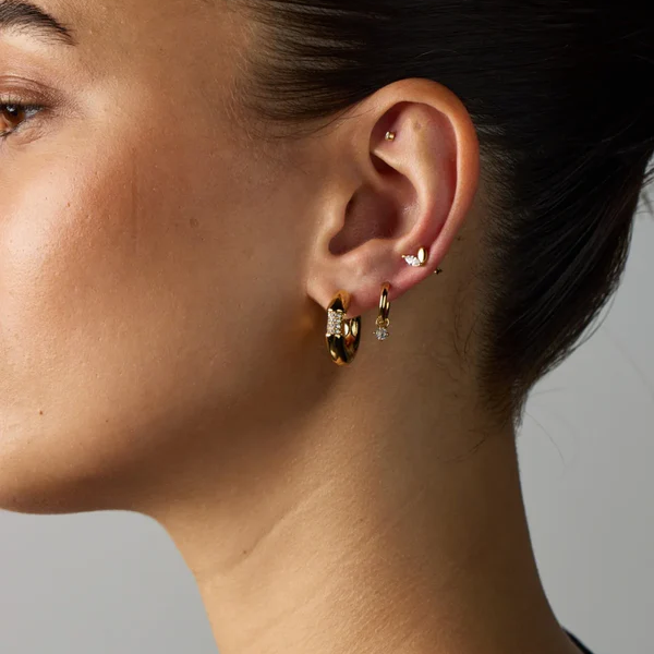 Sofia Hoop – Gold
