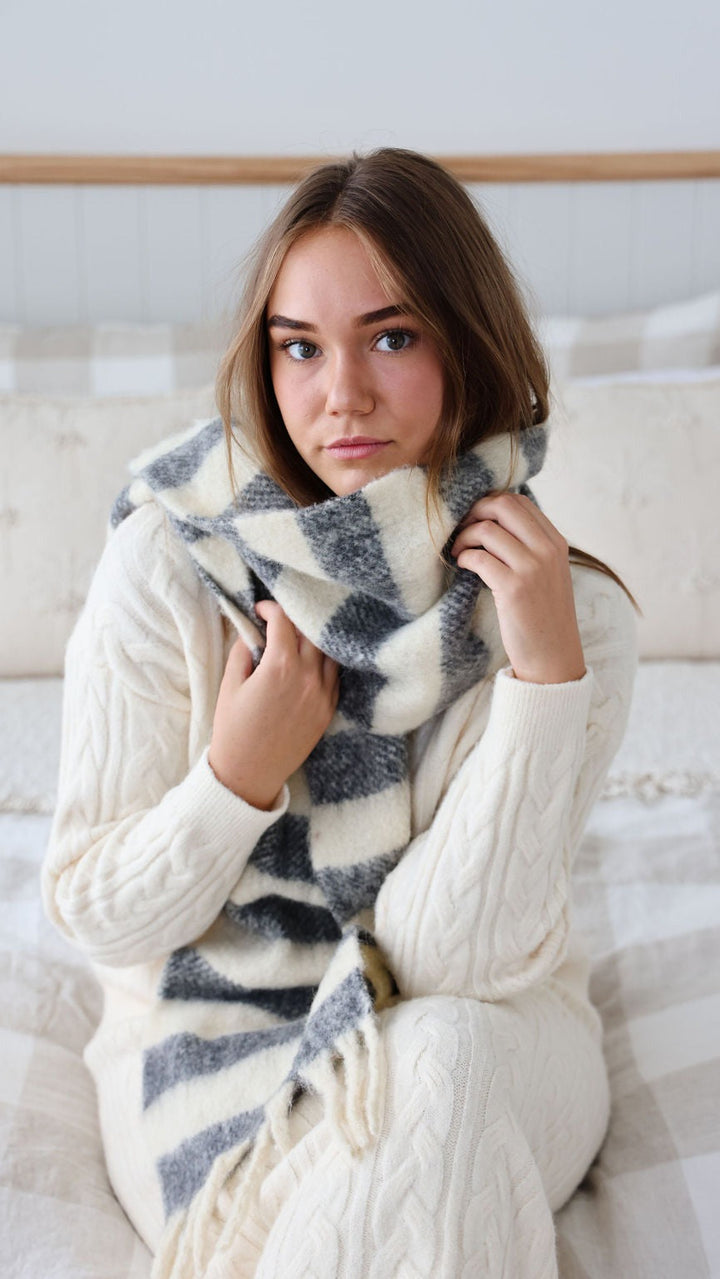 Washington Scarf - Black Stripe