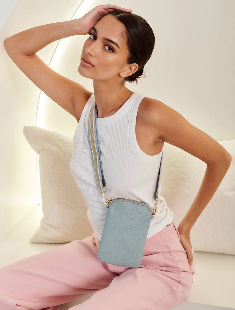 Wanderer Cross Body Bag - Dusty Blue