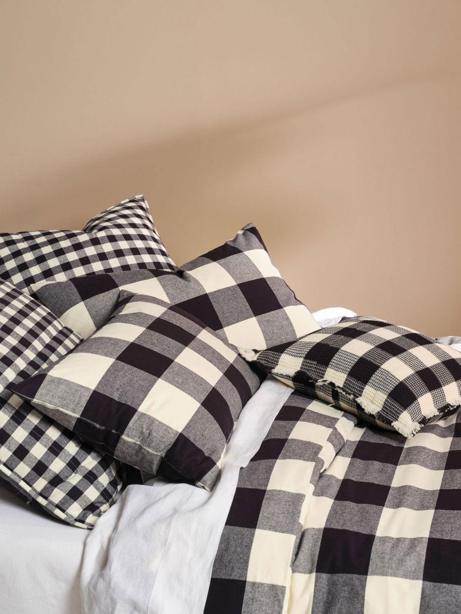 Wren Quilt Cover Set (Single) - Black