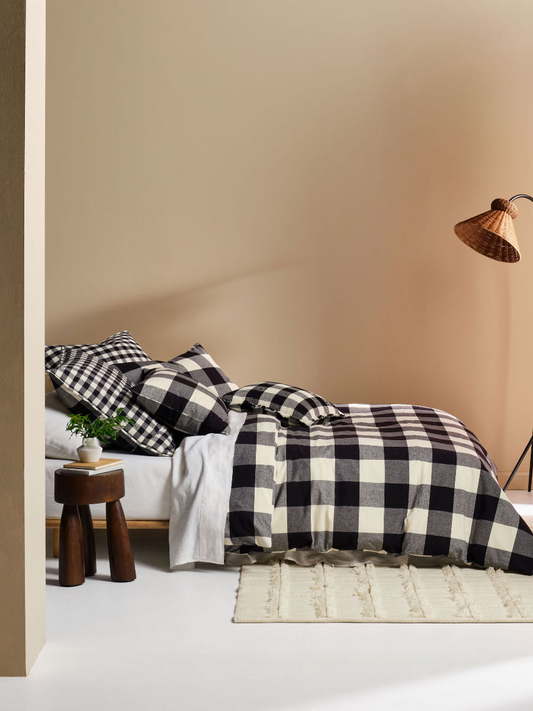 Wren Quilt Cover Set (Single) - Black
