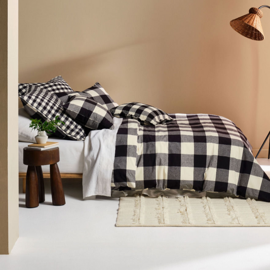 Wren Quilt Cover Set (Queen) - Black