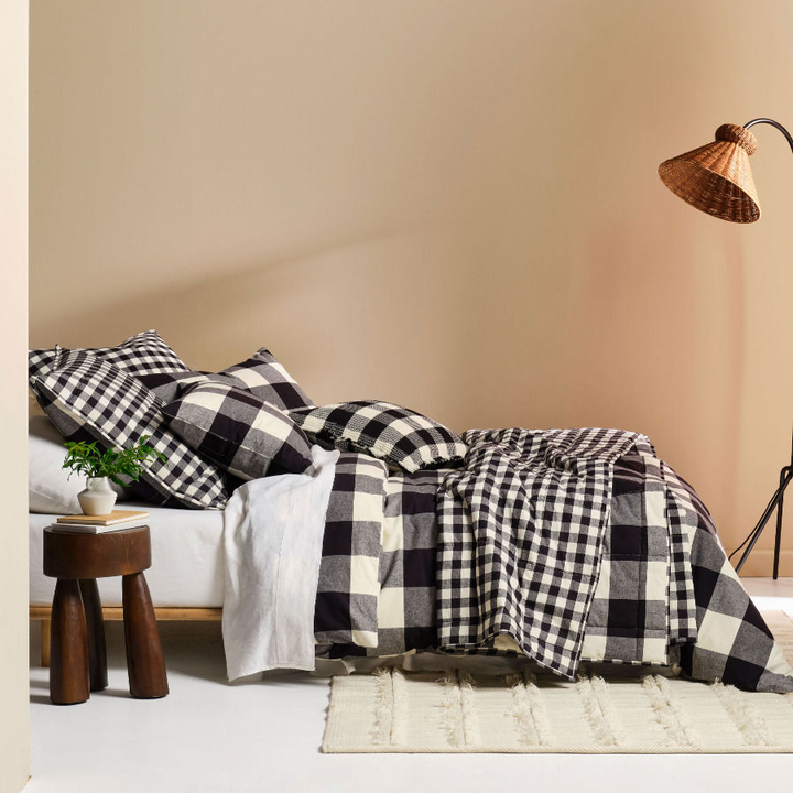 Wren Quilt Cover Set (Single) - Black