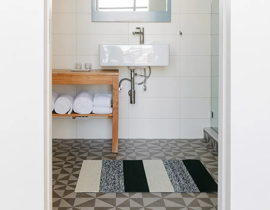 Marbled Stripe Utility Mat - Salt &amp; Pepper