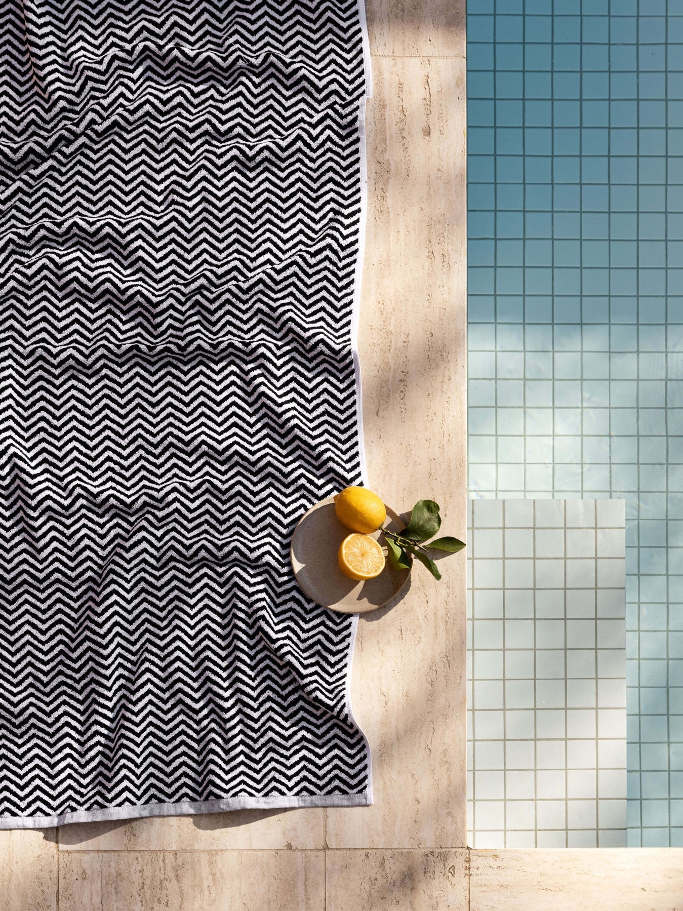 Herringbone Bath Towel - Black/White