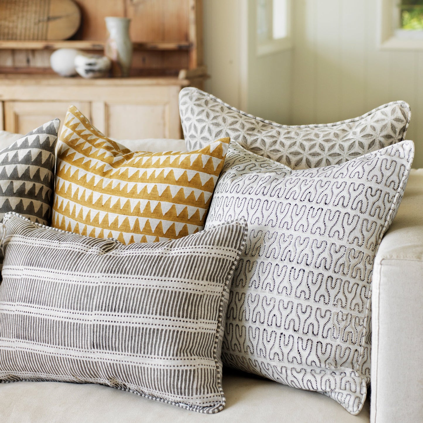 Nagari Chalk Cushion
